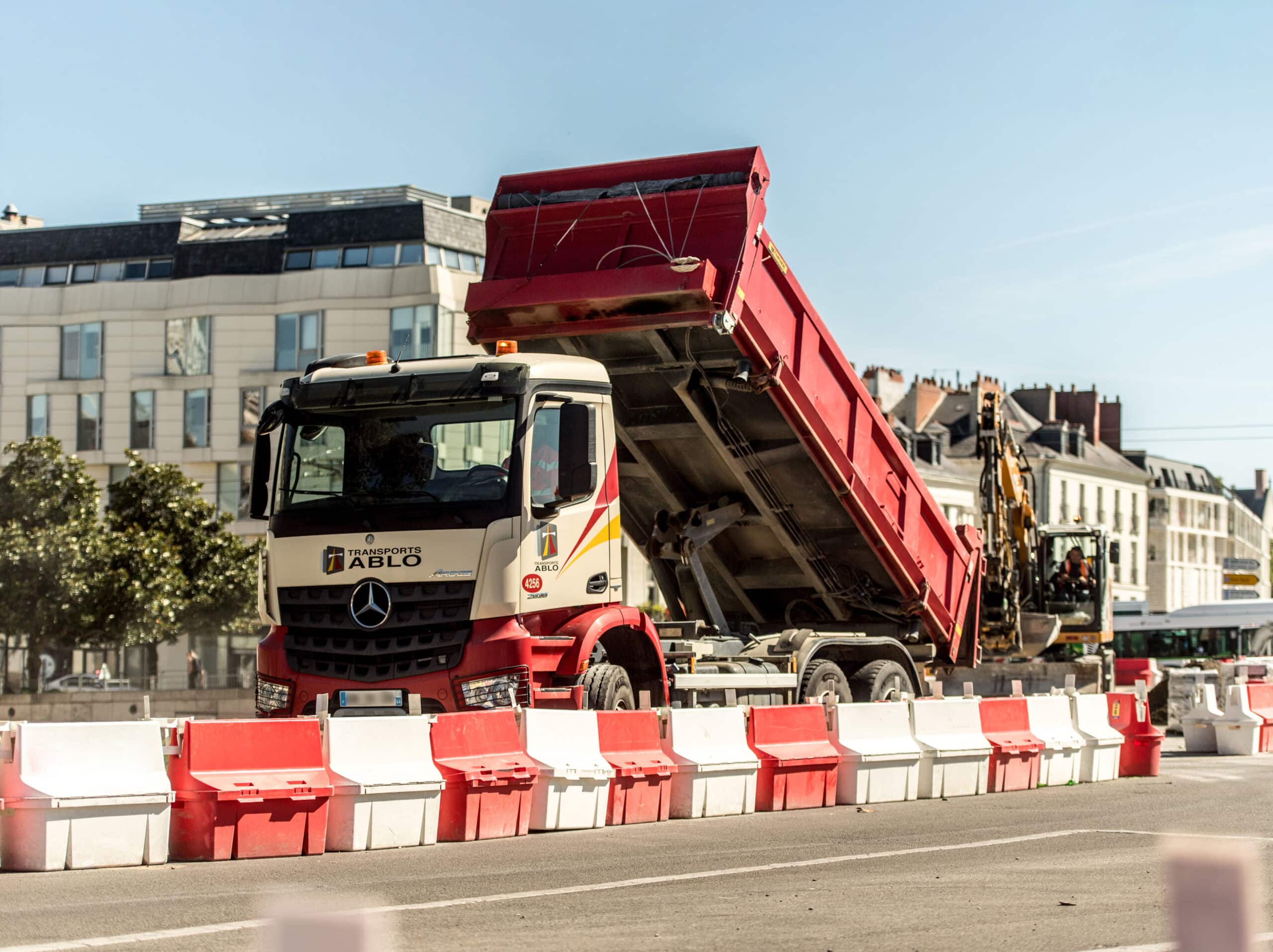 Camion TP - Bâtiments et travaux publics